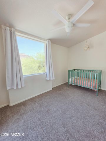 933 W MERCER Lane, Phoenix, AZ 85029