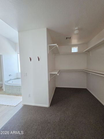 933 W MERCER Lane, Phoenix, AZ 85029