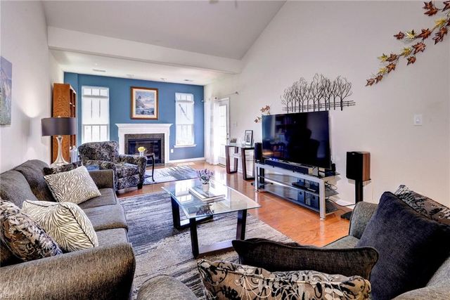 4204 Berry SQ, Williamsburg, VA 23188