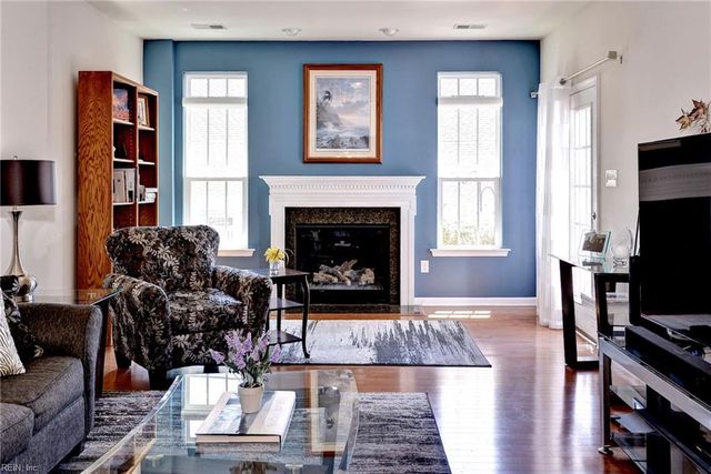 4204 Berry SQ, Williamsburg, VA 23188