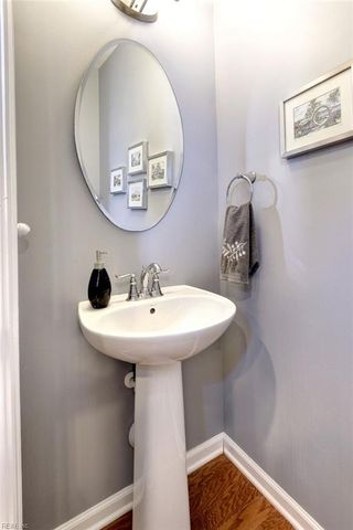 4204 Berry SQ, Williamsburg, VA 23188