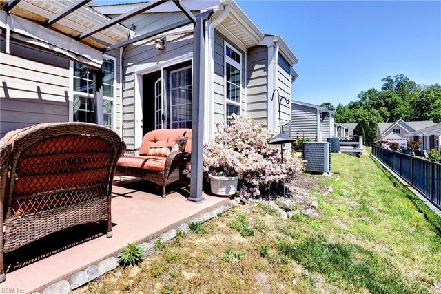 4204 Berry SQ, Williamsburg, VA 23188