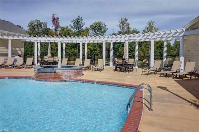 4204 Berry SQ, Williamsburg, VA 23188
