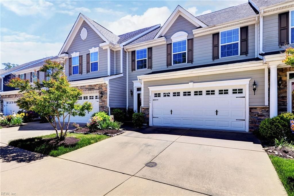 4204 Berry SQ, Williamsburg, VA 23188