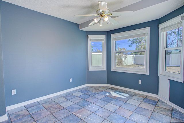 114 Ferndale Ln, Palm Coast, FL 32137