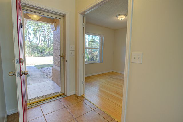 114 Ferndale Ln, Palm Coast, FL 32137