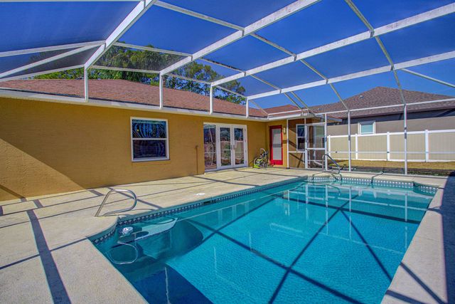 114 Ferndale Ln, Palm Coast, FL 32137