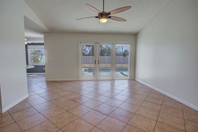 114 Ferndale Ln, Palm Coast, FL 32137