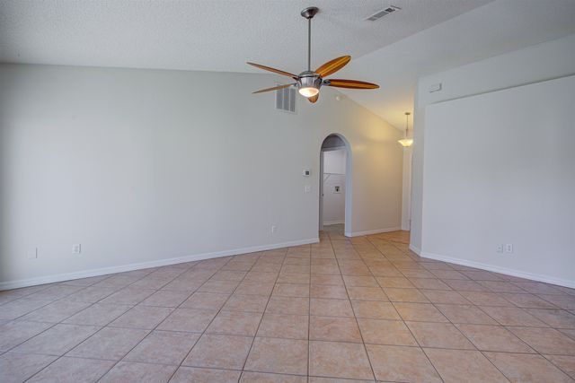 114 Ferndale Ln, Palm Coast, FL 32137