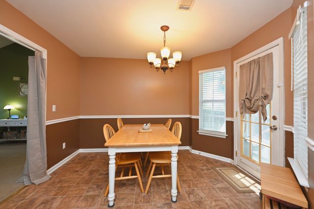 225 High Chaperal Dr, Goodlettsville, TN 37072