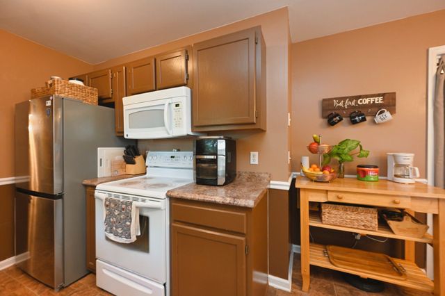 225 High Chaperal Dr, Goodlettsville, TN 37072