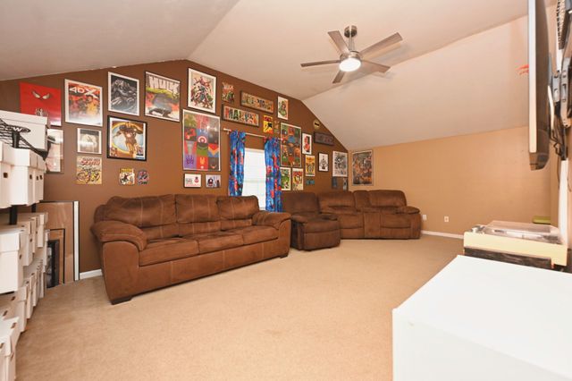 225 High Chaperal Dr, Goodlettsville, TN 37072