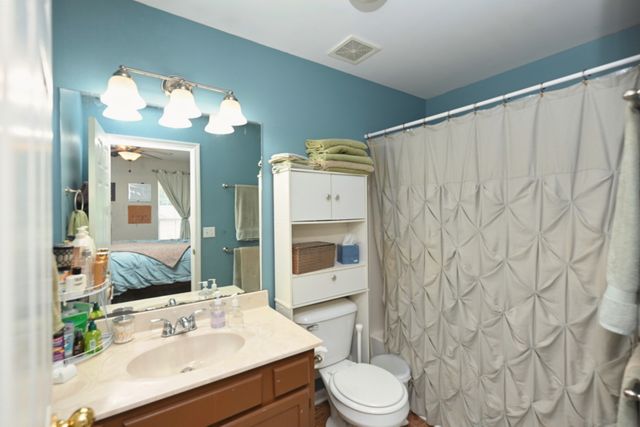 225 High Chaperal Dr, Goodlettsville, TN 37072