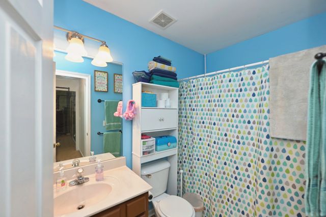 225 High Chaperal Dr, Goodlettsville, TN 37072