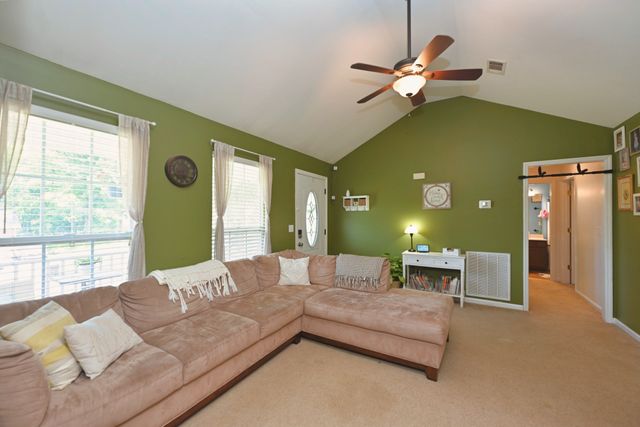 225 High Chaperal Dr, Goodlettsville, TN 37072