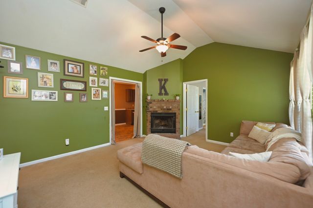 225 High Chaperal Dr, Goodlettsville, TN 37072