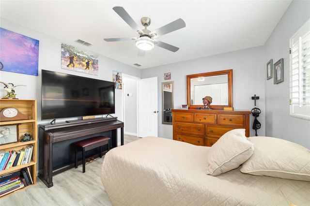 8608 SE 141ST STREET ROAD, Summerfield, FL 34491