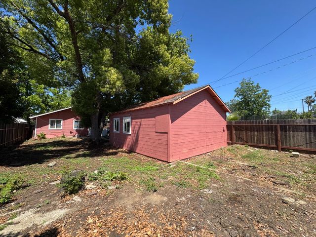 3824 14th Ave, Sacramento, CA 95820