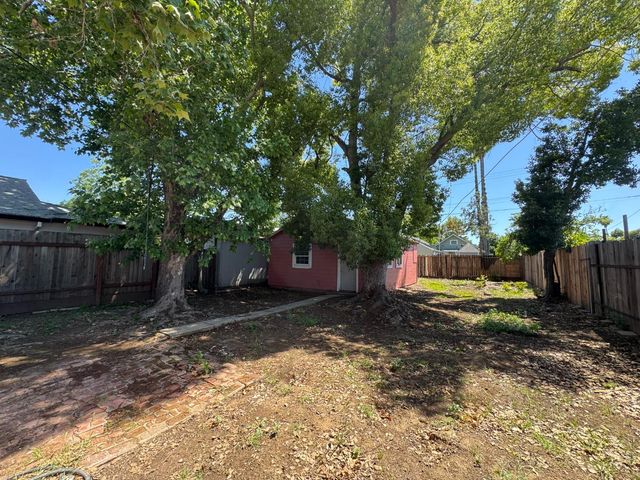 3824 14th Ave, Sacramento, CA 95820