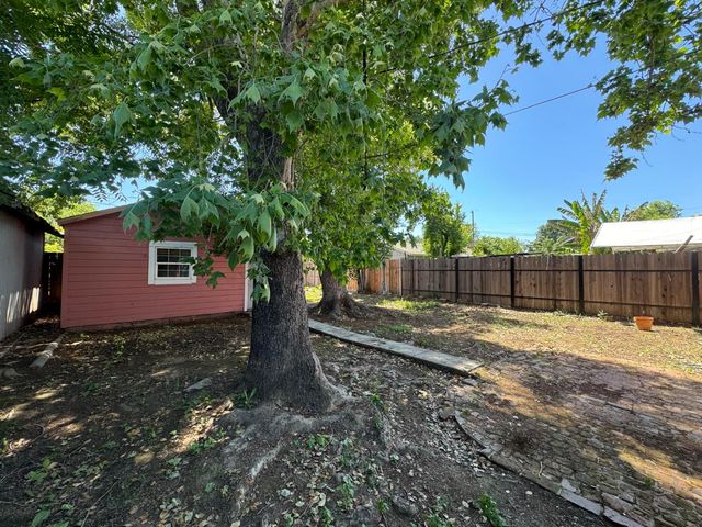 3824 14th Ave, Sacramento, CA 95820