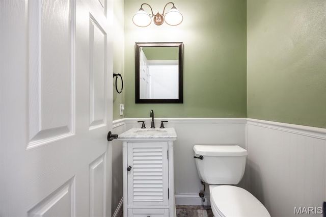 218 Woods Edge Drive, Shiloh, IL 62221