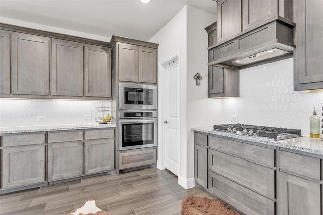 4444 Blue Mist Drive, Fort Worth, TX 76036