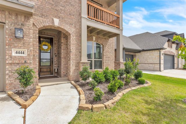 4444 Blue Mist Drive, Fort Worth, TX 76036