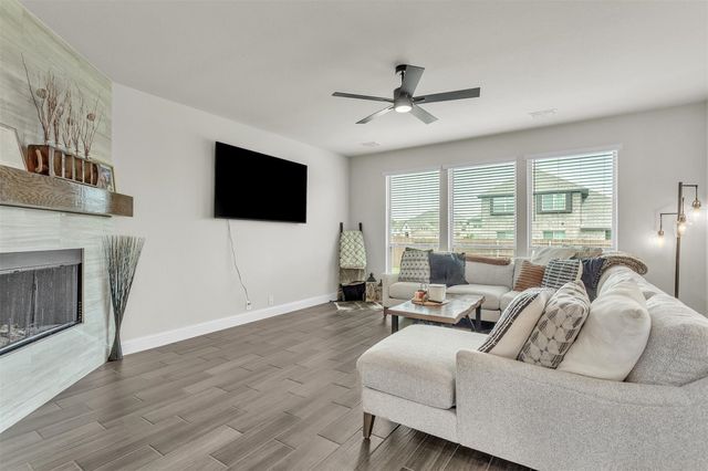 4444 Blue Mist Drive, Fort Worth, TX 76036