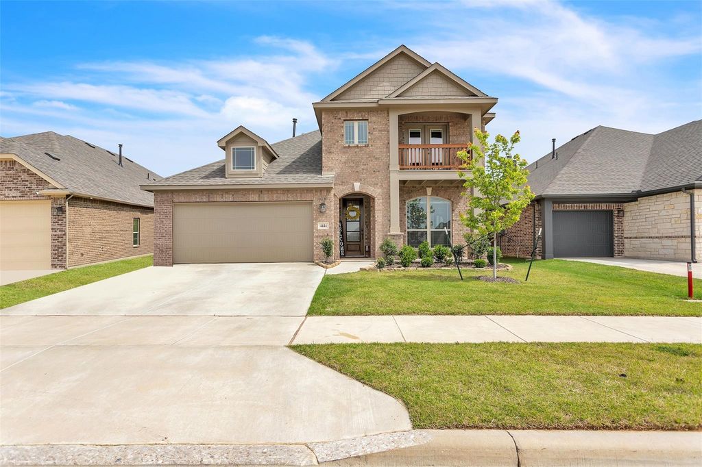 4444 Blue Mist Drive, Fort Worth, TX 76036