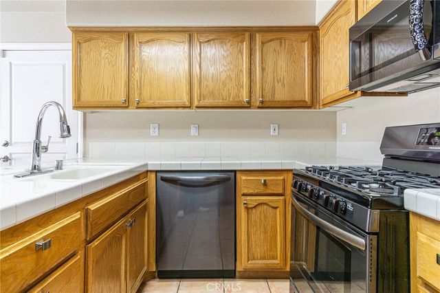 11342 Sawgrass Bend, Apple Valley, CA 92308