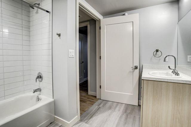 3113 Saint Charles Street 240, Houston, TX 77004