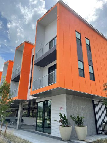 3113 Saint Charles Street 240, Houston, TX 77004