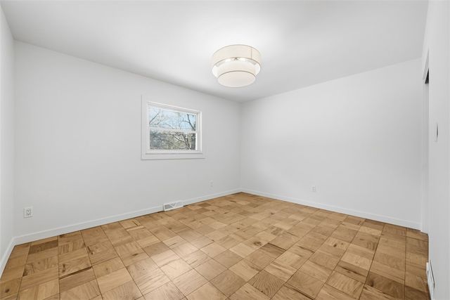 10500 Grubbs Road, Mccandless, PA 15090