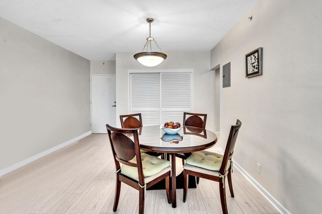 3000 S Ocean Drive 714, Hollywood, FL 33019