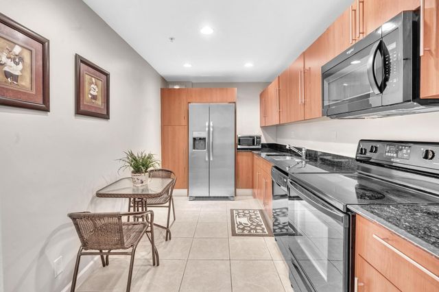3000 S Ocean Drive 714, Hollywood, FL 33019