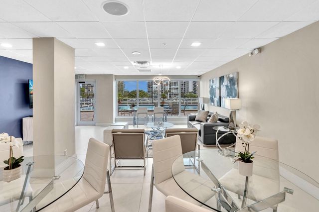 3000 S Ocean Drive 714, Hollywood, FL 33019