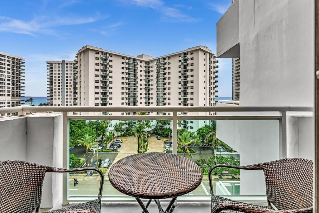 3000 S Ocean Drive 714, Hollywood, FL 33019