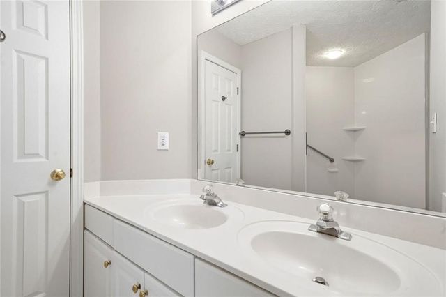 64 Hammock Place SE, Atlanta, GA 30312