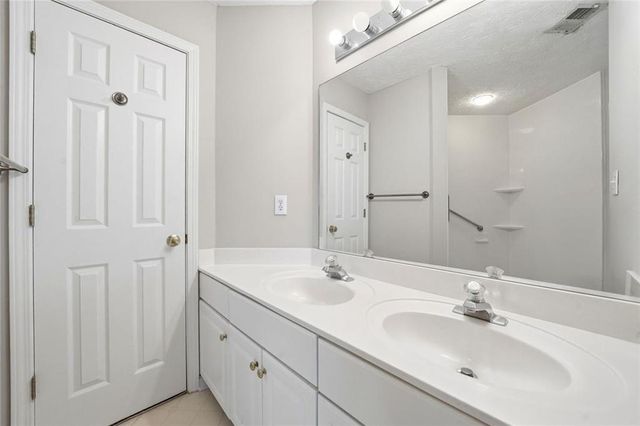 64 Hammock Place SE, Atlanta, GA 30312