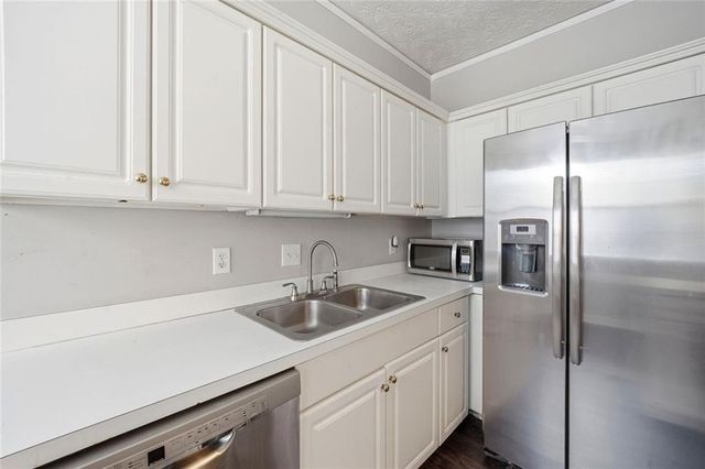 64 Hammock Place SE, Atlanta, GA 30312
