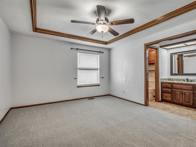11124 Ashford Drive, Yukon, OK 73099
