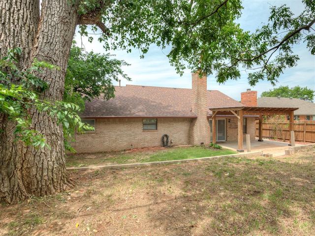 11124 Ashford Drive, Yukon, OK 73099