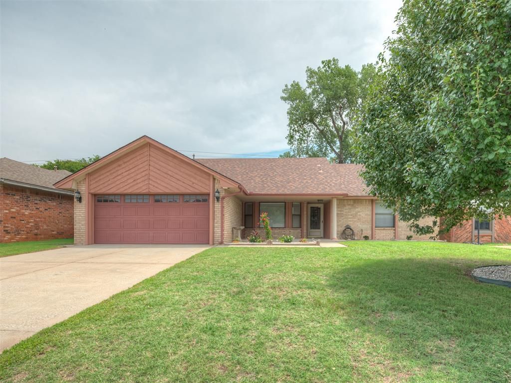 11124 Ashford Drive, Yukon, OK 73099