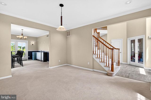 32 FERRIS WHEEL DR, Lambertville, NJ 08530