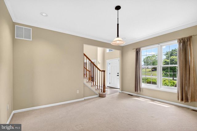 32 FERRIS WHEEL DR, Lambertville, NJ 08530