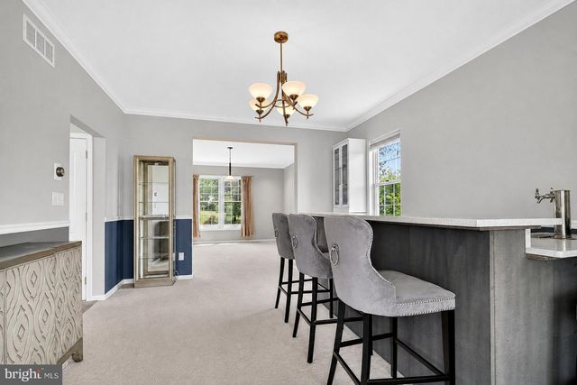 32 FERRIS WHEEL DR, Lambertville, NJ 08530