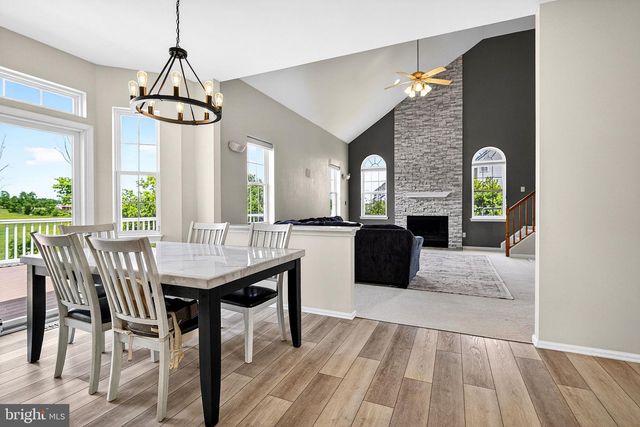 32 FERRIS WHEEL DR, Lambertville, NJ 08530