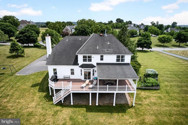 32 FERRIS WHEEL DR, Lambertville, NJ 08530