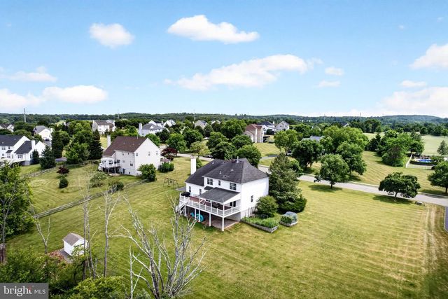 32 FERRIS WHEEL DR, Lambertville, NJ 08530