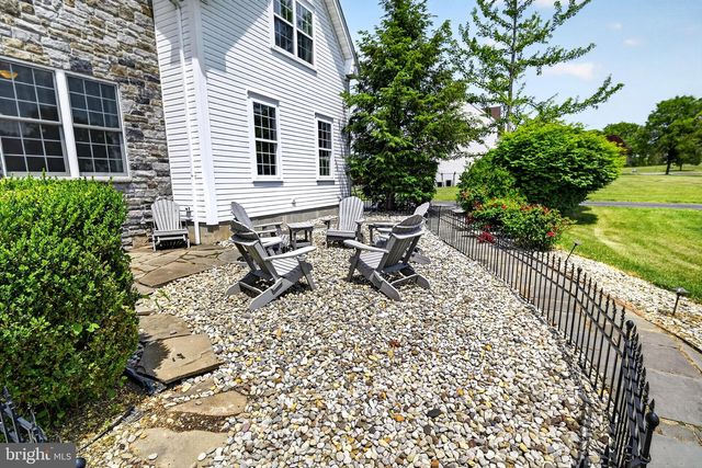 32 FERRIS WHEEL DR, Lambertville, NJ 08530